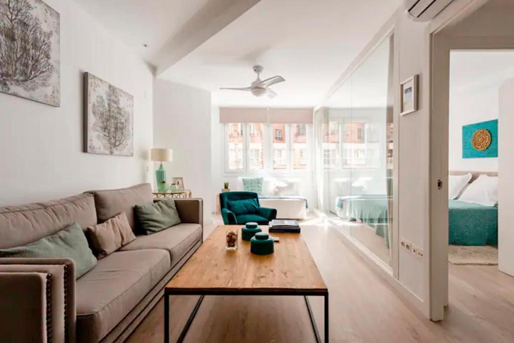 Nuevo Apartamento Lujo Playa Malagueta-Centro Málaga Esterno foto